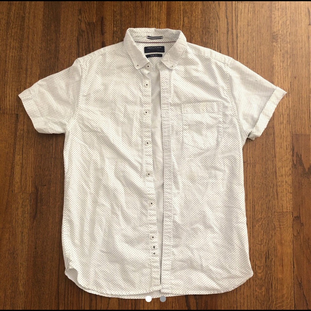 Men’s large white slim fit button up shirt